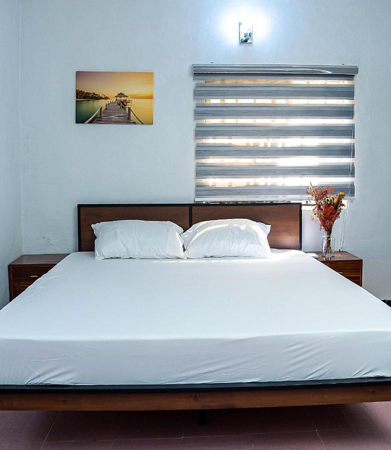 Palm Heights Apartments - Omole Phase 1, Ikeja Bagian luar foto